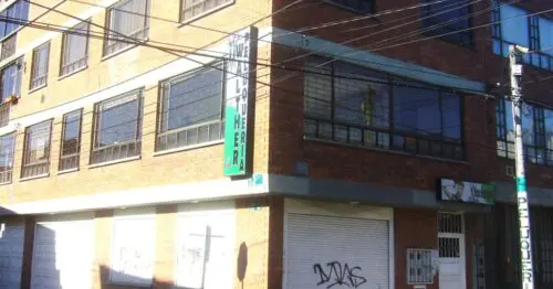WALTHER PELUQUERIA CALLE 146A 94D 03 WALTHER PELUQUERIA CALLE 146A 94D 03